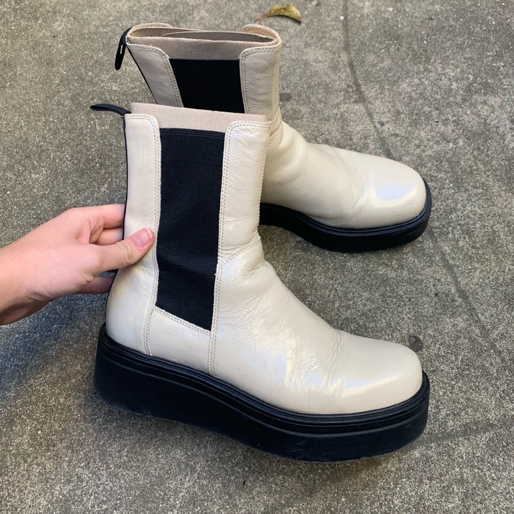 Vagabond Tara Chelsea Boots